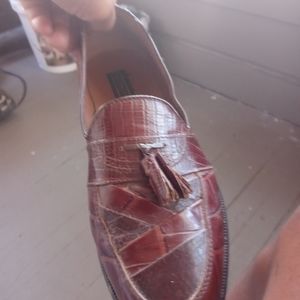 Men's alligator shoes some lizard $75 a pair Psalm $150 a pair Barely Used